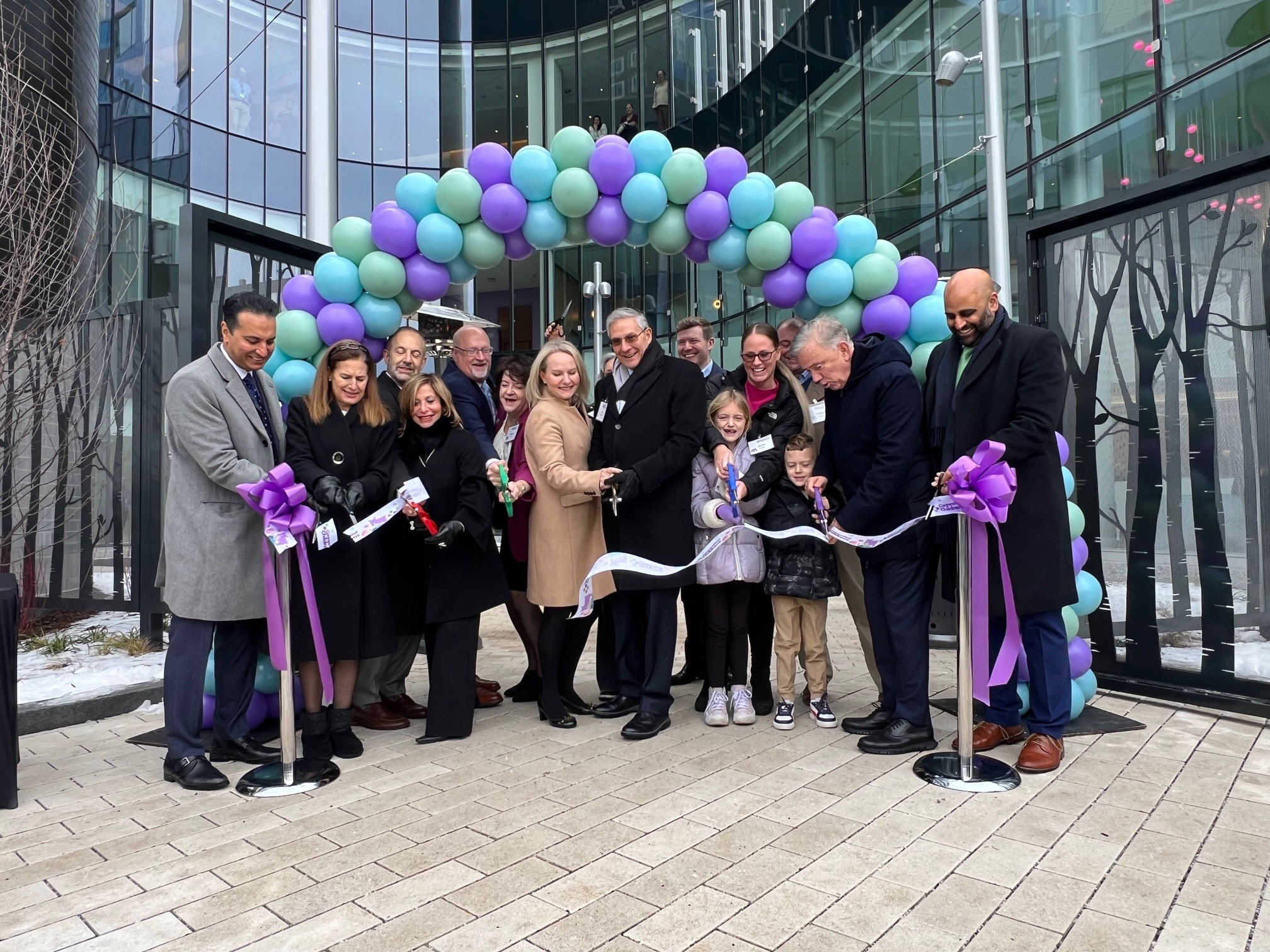 Ribbon cutting for new clinical tower