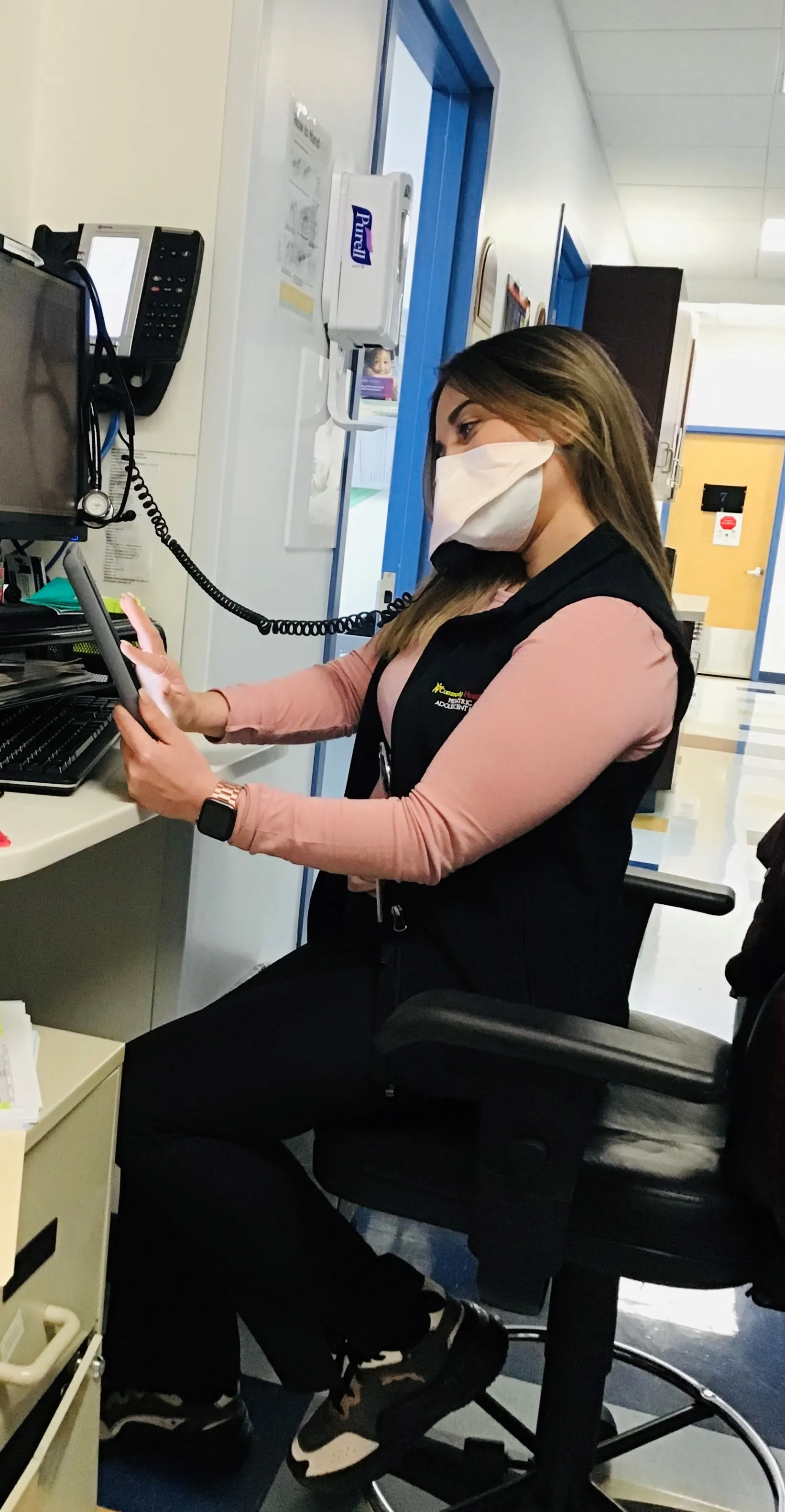 Ambarenis Caraballo, Asthma Outreach Educator, conducting telehealth visits with digital Easy Breathing.