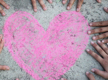 Heart drawn in chalk