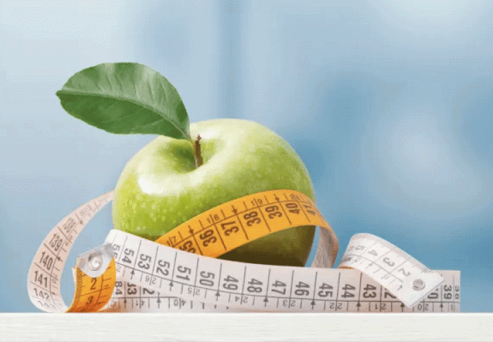 Apple and measuring tabe