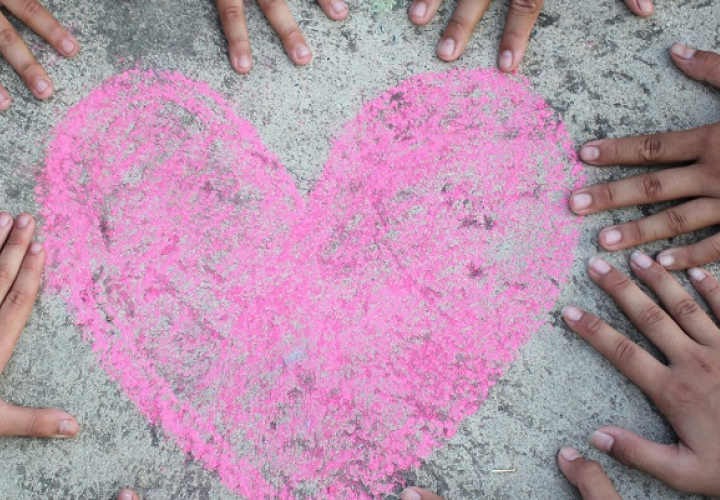 Heart drawn in chalk